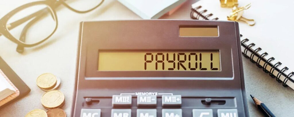 Top Reasons to Outsource Your Payroll in 2025