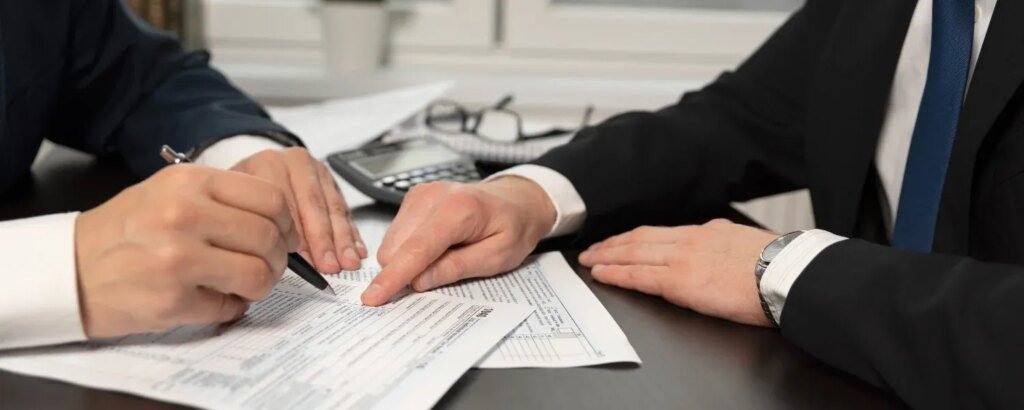 Why You Should Consider Outsourcing During Tax Season